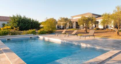 Bed and Breakfast 'Chambre 2' con vistas a la montaña, piscina compartida y Wi-Fi