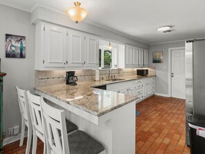 House (3 Bedrooms) | Property amenity