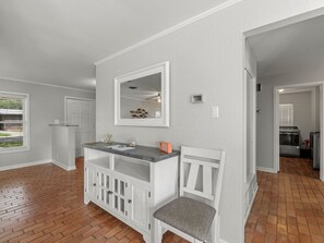 House (3 Bedrooms) | Property amenity