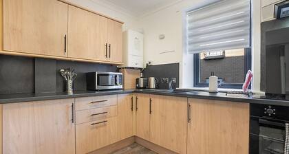 Hilton Road Apartment