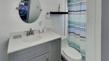 House (3 Bedrooms) | Property amenity