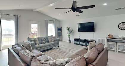 Surfside Casa de Playa by Ryson Vacation Rentals