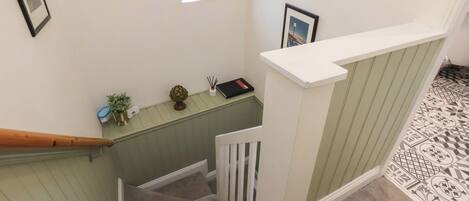 คอทเทจ | ภายใน