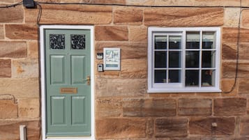 Cottage | Exterior detail