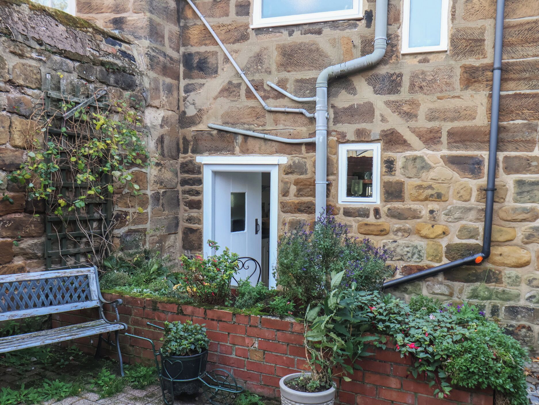 Cottage | Exterior detail