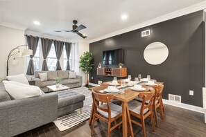 TV - 4 Story Home|Triple King|Backyard|UPMC Shadyside (Pittsburgh)