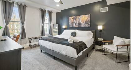 4 Story Home|Triple King|Backyard|UPMC Shadyside