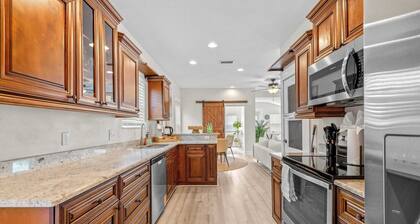 Barefoot Bungalow For 4