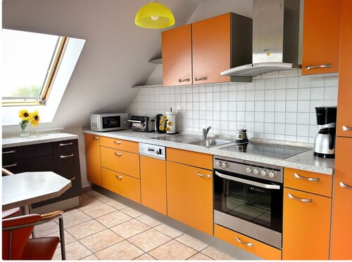 Apartment 'Haus schöne Aussicht bei Chemnitz' with Mountain View, Balcony and Wi-Fi