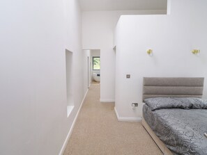 3 camere, con stile personalizzato, con arredamento individuale