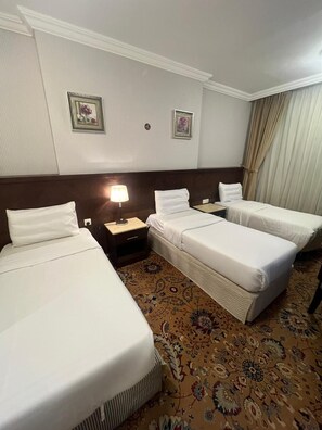 Deluxe Triple Room, City View