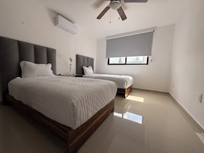3 Schlafzimmer, BĂŒgeleisen/BĂŒgelbrett, WLAN, BettwĂ€sche