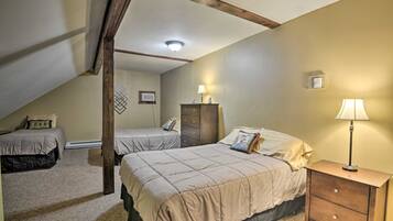 Iron/ironing board, travel crib, WiFi, bed sheets