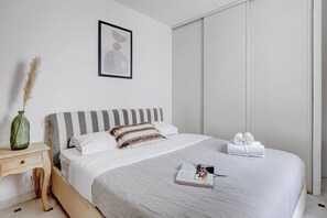 City Apartment, 2 Bedrooms, Non Smoking | Iron/ironing board, cribs/infant beds, travel crib, free WiFi - Stylish 2BR for 6 by Champs-Elysees (Paris)