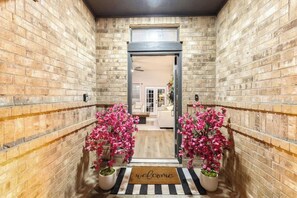 Lobby - 3BR Smart Home w/ Alexa + Backyard Retreat (Killeen)