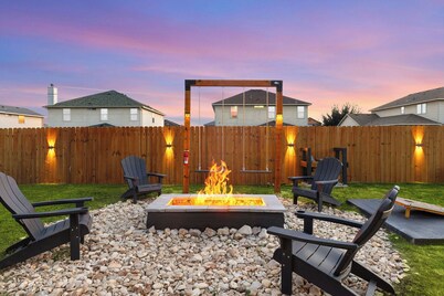 3BR Smart Home w/ Alexa + Backyard Retreat