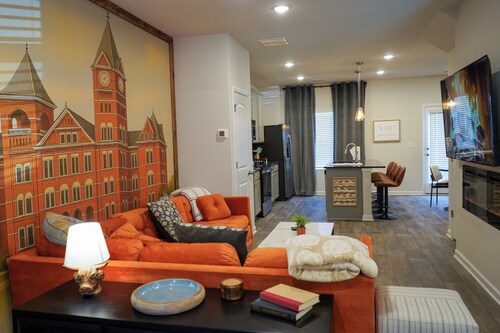 Brand New Construction -Modern 3/2.5 Near Auburn Campus & RTJ Golf Trail