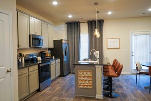 Microwave, oven, stovetop, dishwasher