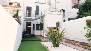 Property grounds - Villa Santa Anna - Renovated in 2025 with a Charming Private Garden (Blanes)