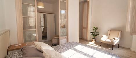 3 chambres, fer et planche à repasser, lit parapluie, Wi-Fi gratuit