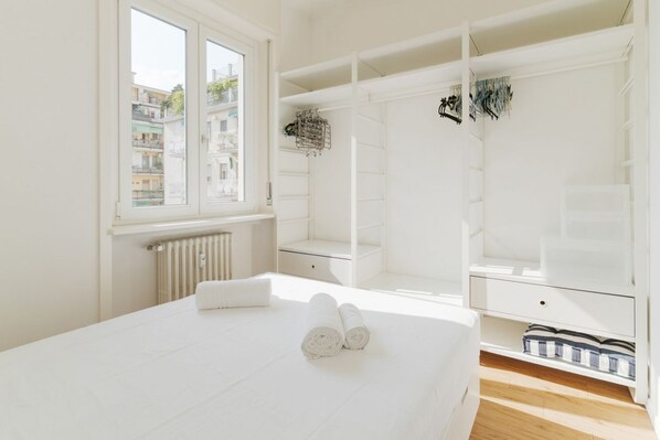 2 bedrooms, iron/ironing board