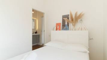 2 chambres, fer et planche Ă repasser