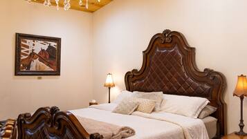 1 habitación, tabla de planchar con plancha, wifi gratis y ropa de cama