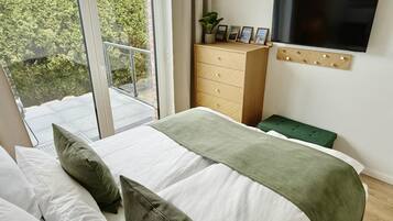 2 Schlafzimmer, Bügeleisen/Bügelbrett, Reisekinderbett, kostenloses WLAN