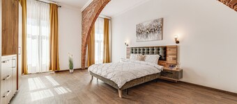 ARI Central Grand Apartments-Luxury Stay