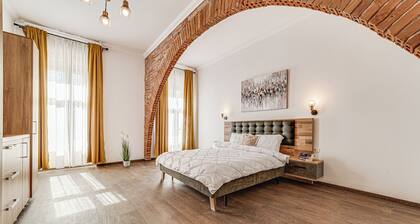 ARI Central Grand Apartments-Luxury Stay