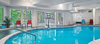 Indoor Pool-Sauna-Movie Theater Room-Bar-Sleeps 10