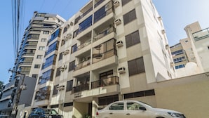 Unclassified image, 2 of 10, button - Apt w/ 3 Bedrooms, 120m From the Beach Lhe0201 (Balneário Camboriú)