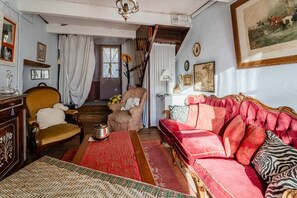 Télévision, cheminée