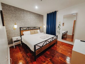 2 chambres, bureau, fer et planche à repasser, Wi-Fi gratuit