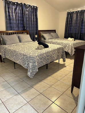 2 bedrooms, iron/ironing board, WiFi, bed sheets