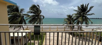 Cozy two bedroom apartment viewing the nice ocean breeze of playa fortuna