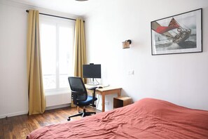 1 bedroom, WiFi, bed sheets