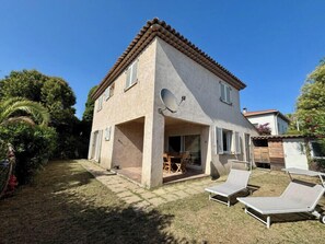 Terrace/patio - Charming house with balcony and garden (Antibes)