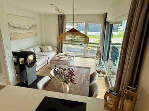 Smart TV, fireplace - Pier 2: 200m to the sea, terrace, sauna, fireplace (first floor) (Scharbeutz)