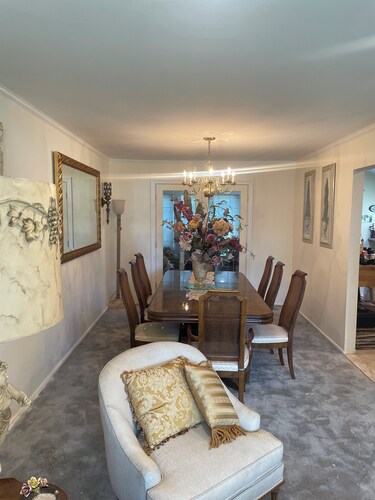 Wonderful 3-bedroom house with AC in Farmingdale