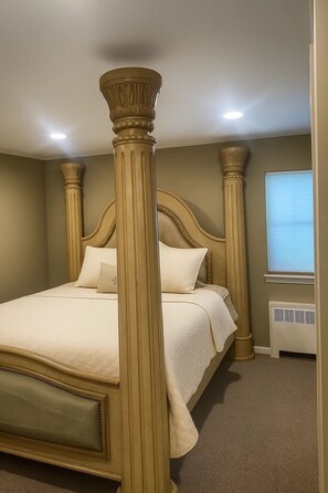 3 bedrooms, iron/ironing board, Internet, bed sheets