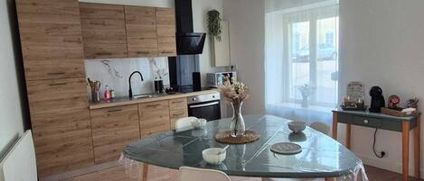 Microwave, oven, stovetop, dishwasher