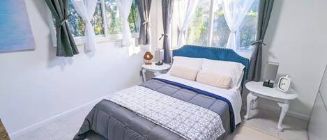 2 bedrooms, iron/ironing board, WiFi, bed sheets