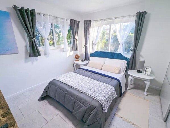2 bedrooms, iron/ironing board, WiFi, bed sheets