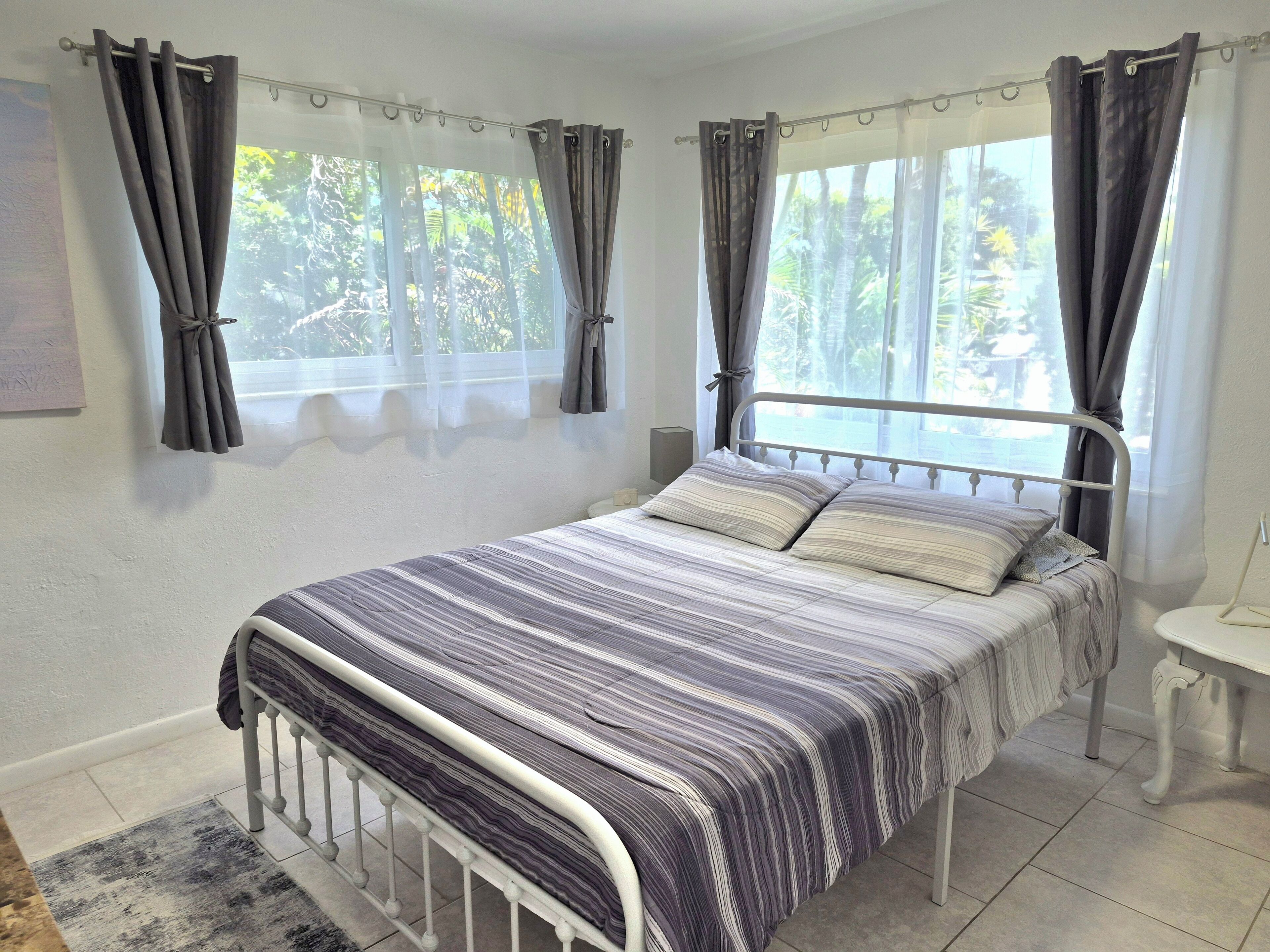 2 chambres, bureau, fer et planche à repasser, Wi-Fi gratuit