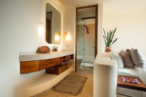 Apartment, Balkon, Strandblick | Badezimmer