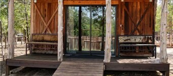 Waggoner - Stay with our Giraffe, Puzzles and Jigsaw!