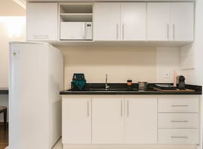 Microwave, stovetop
