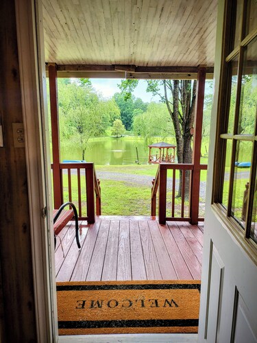 Fiddlers Lake Cabin, Galax Va, Fishing, New River Trail, Fancy Gap, Mountains 