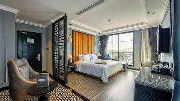 Iron/ironing board, free WiFi